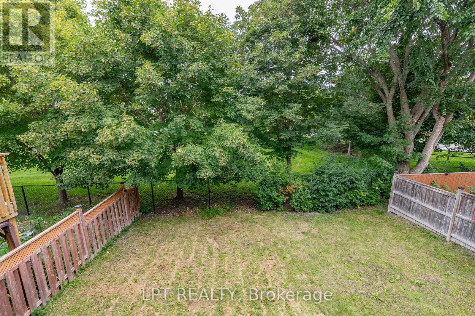 61 TOBERMORY CRESCENT - 31