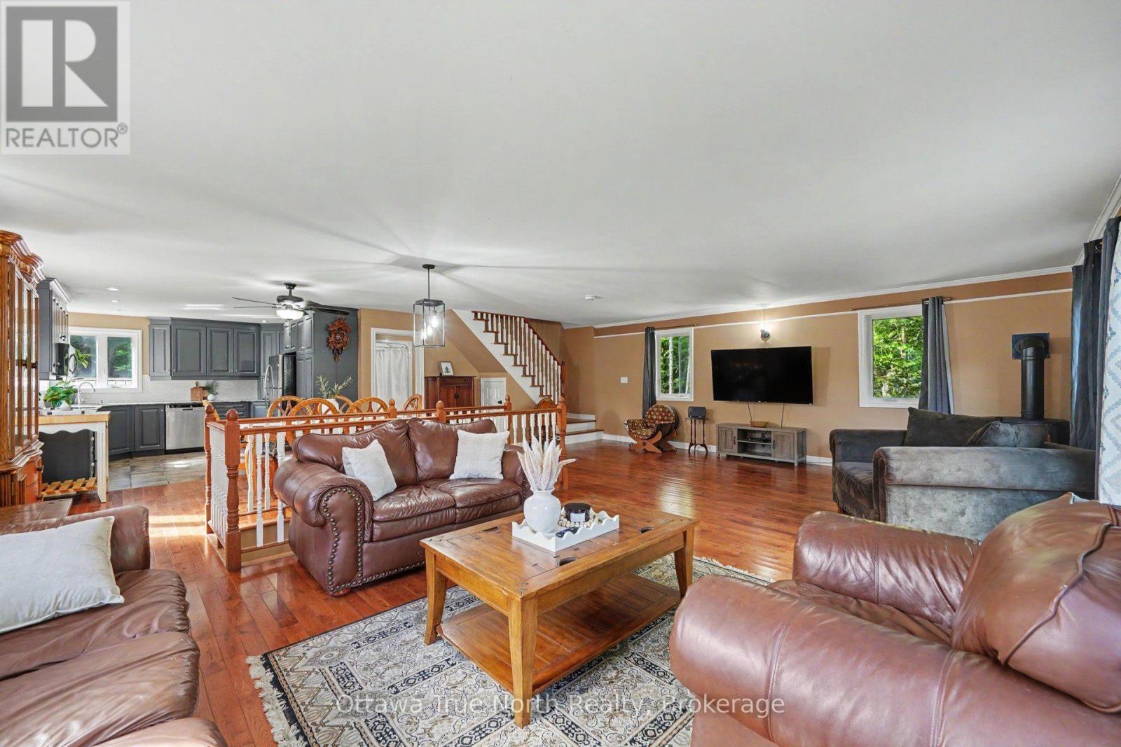 464 DALHOUSIE 1A CONCESSION - 15