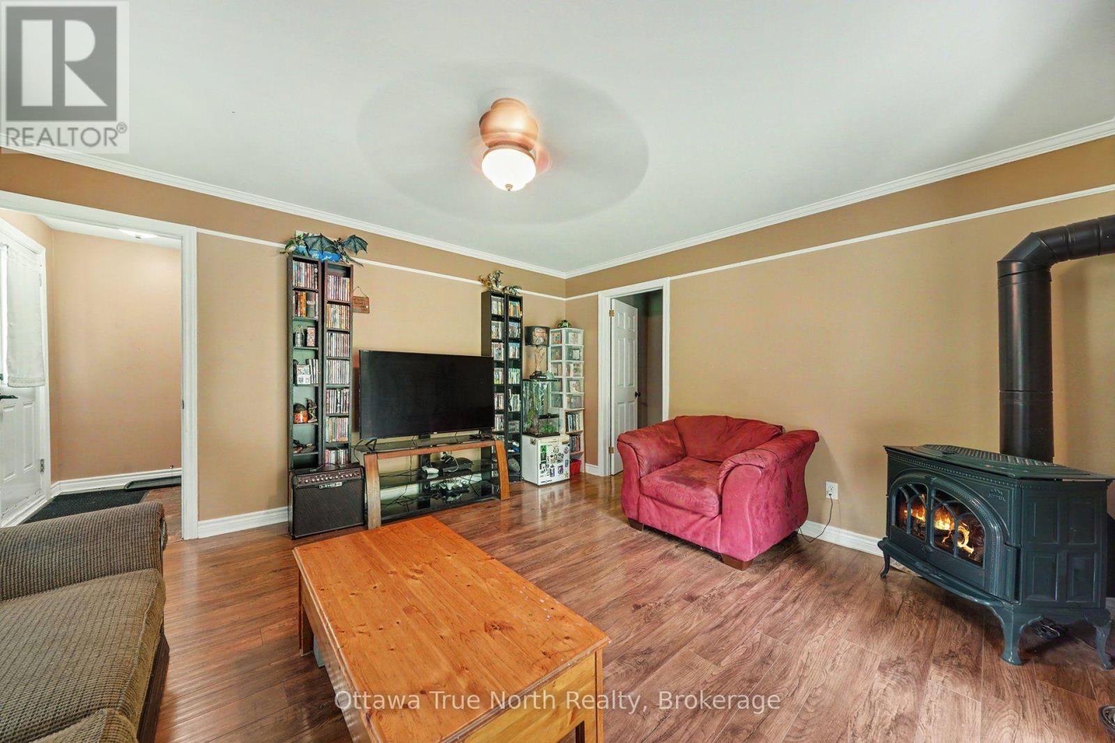 464 DALHOUSIE 1A CONCESSION - 6