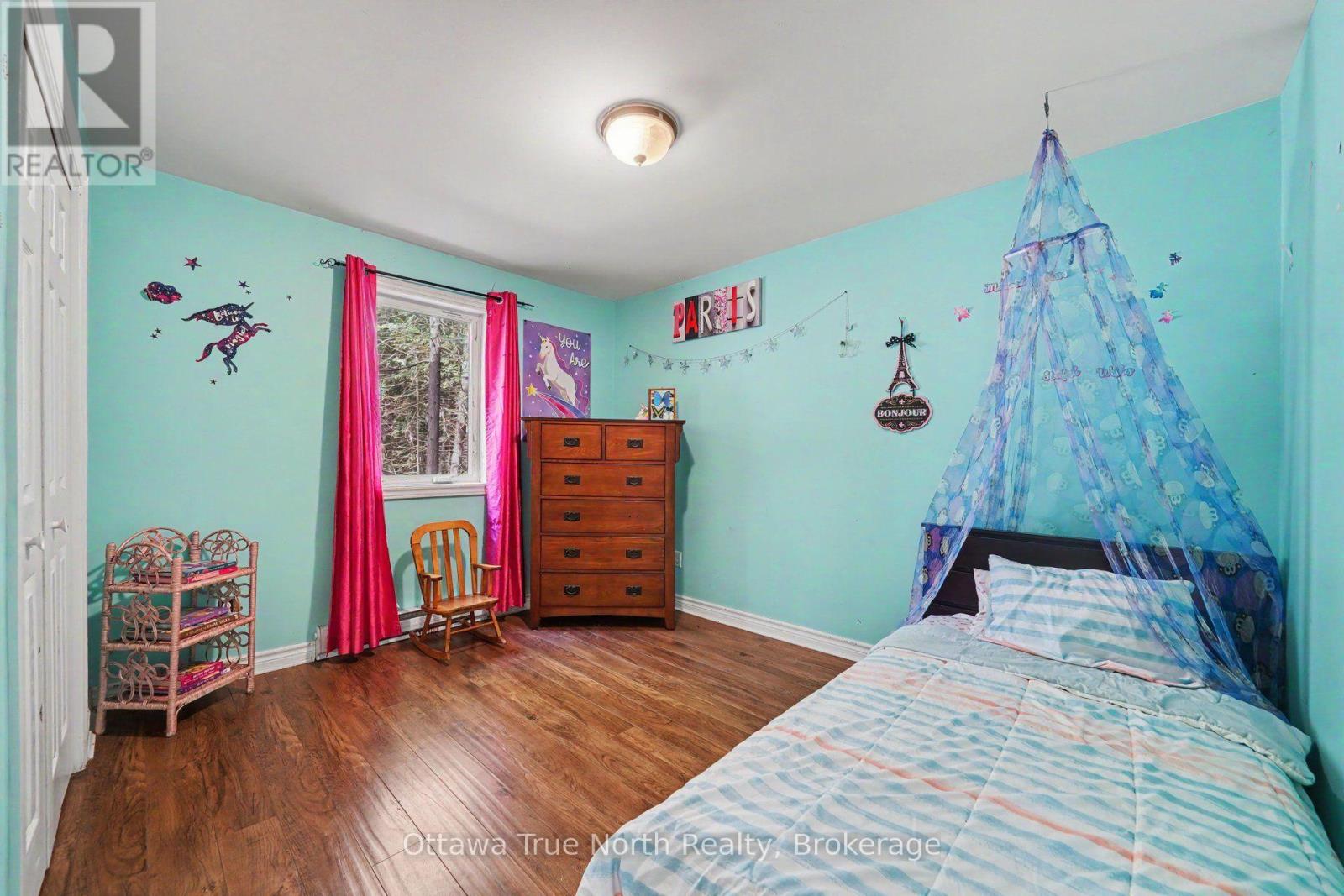 464 DALHOUSIE 1A CONCESSION - 8