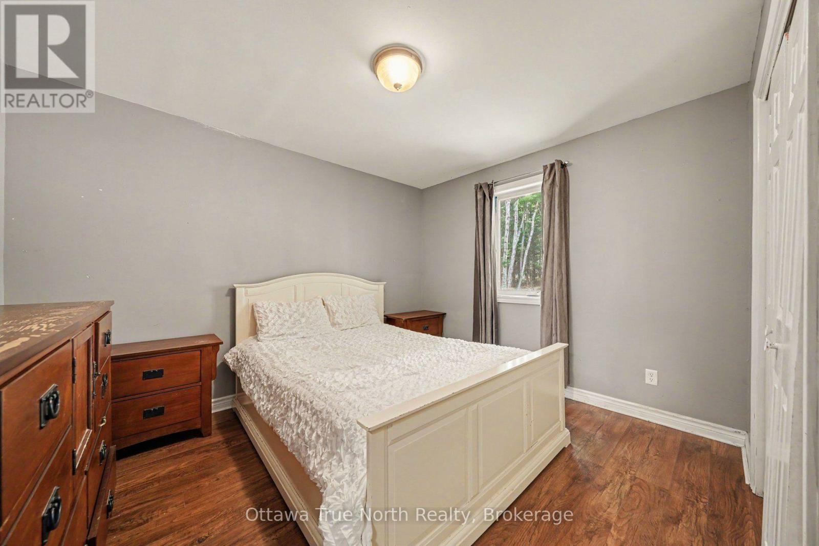 464 DALHOUSIE 1A CONCESSION - 9