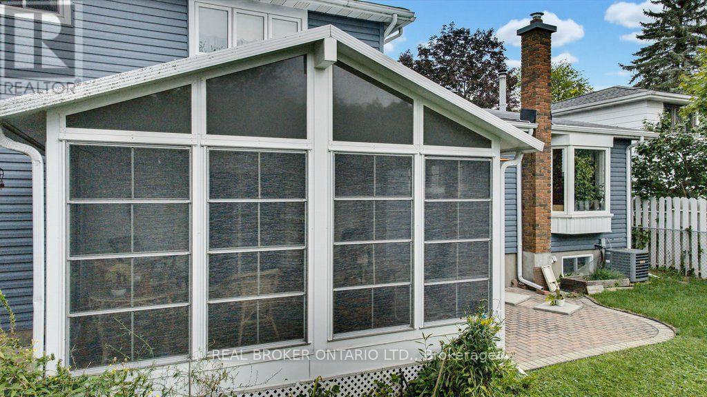 4 Bed, 3 Bath House for Sale in Ottawa – 22 WOODHILL CRESCENT, Ottawa – MLS# X13754996 - Image 22