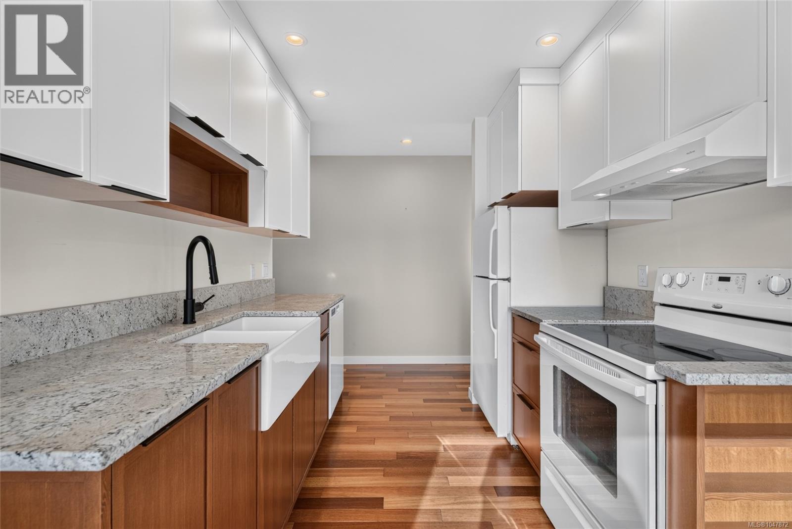 #303 1619 Morrison St - Image 8
