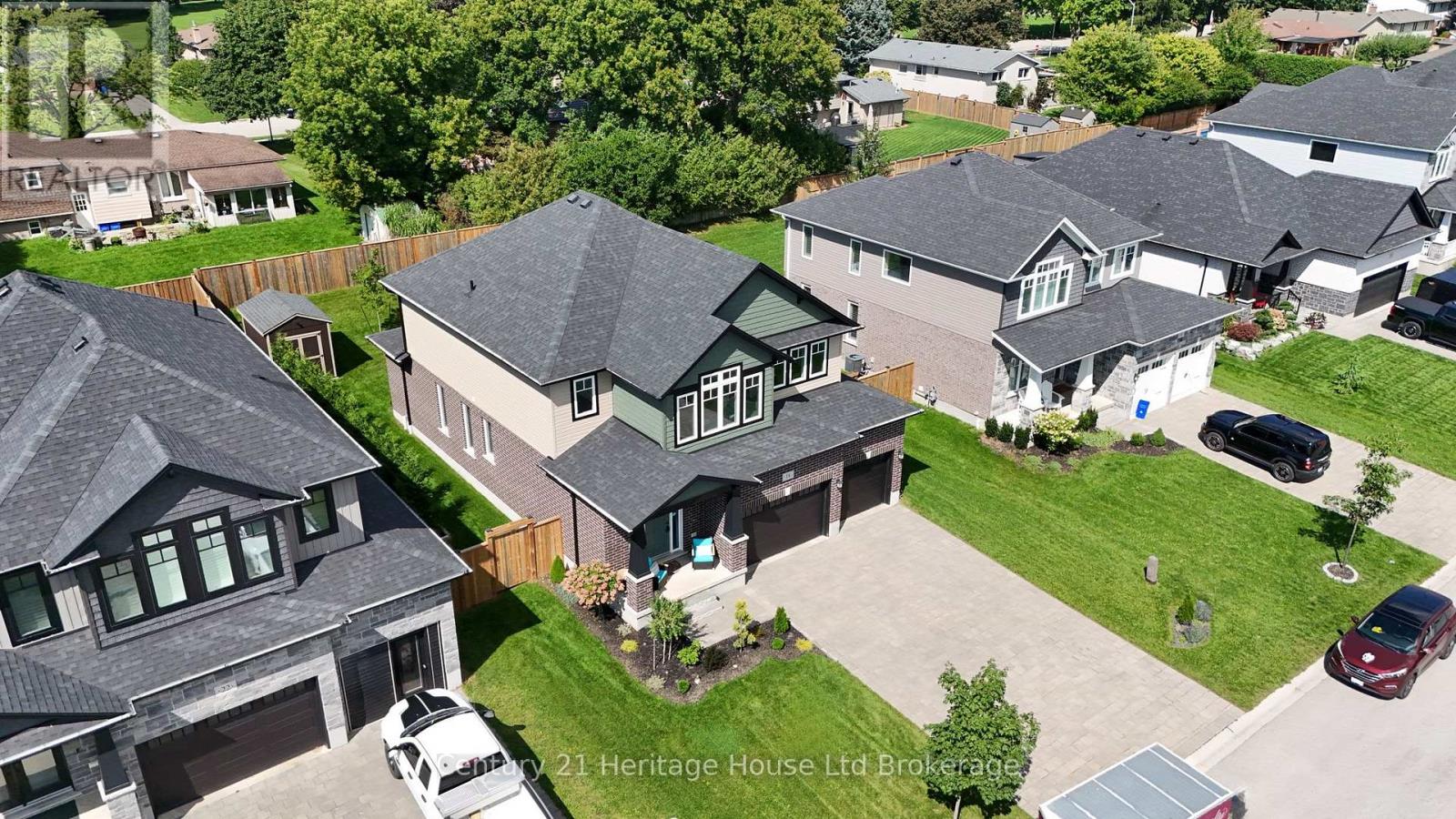 18 DARLISON DRIVE - 3