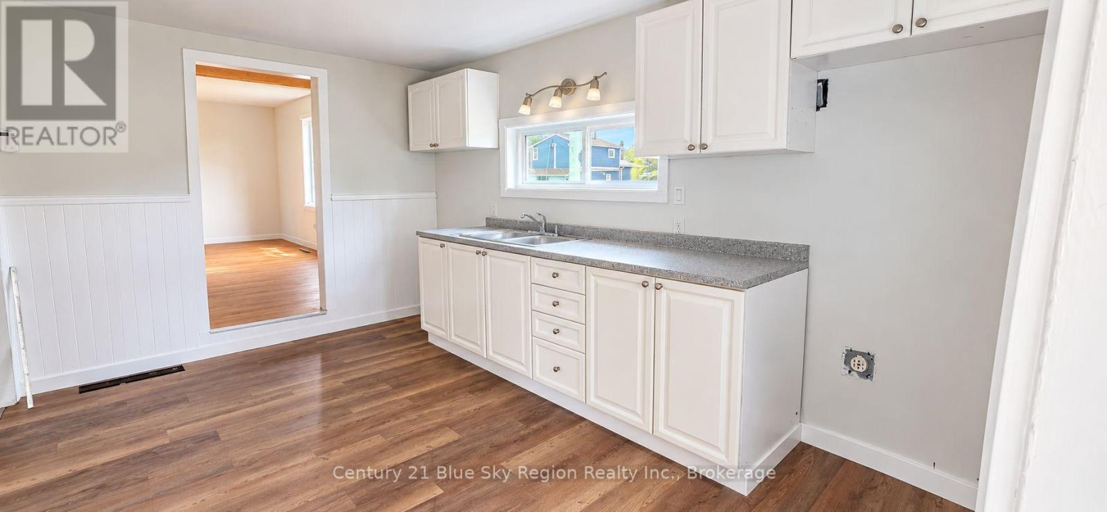 239 GOULD AVENUE - 4