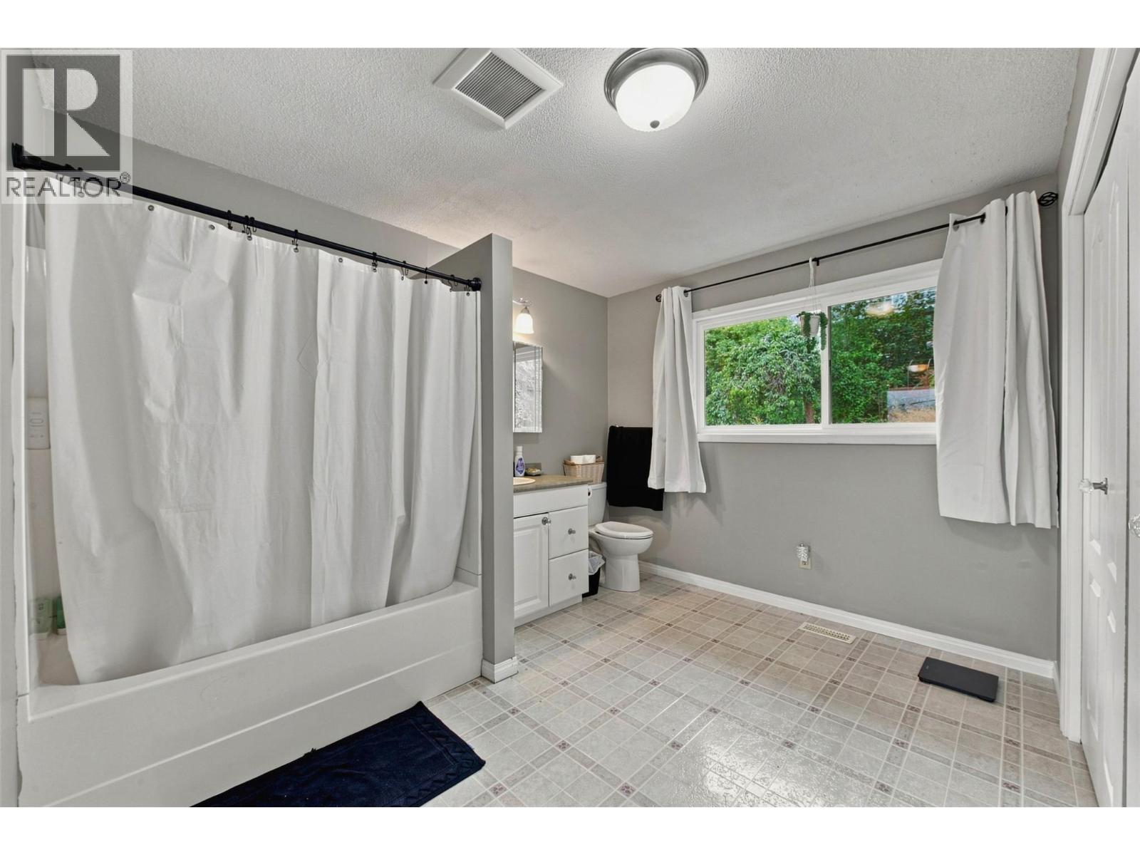 6875 Herry Road, Vernon