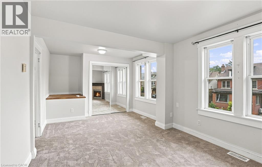 52 KENSINGTON Avenue N - 17