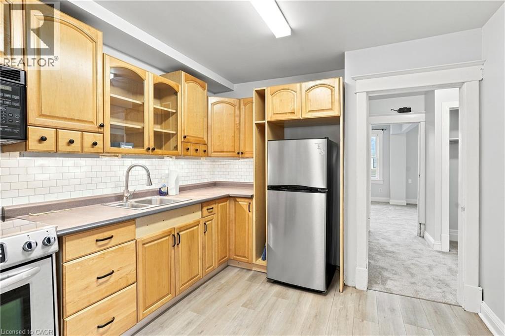 52 KENSINGTON Avenue N - 23