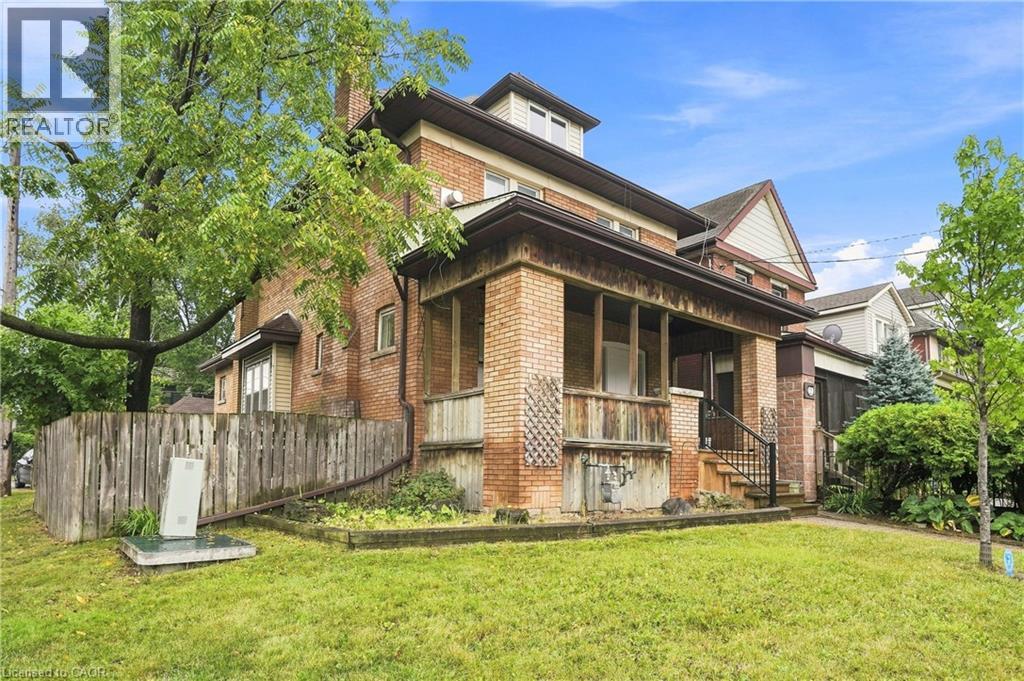 52 KENSINGTON Avenue N - 3