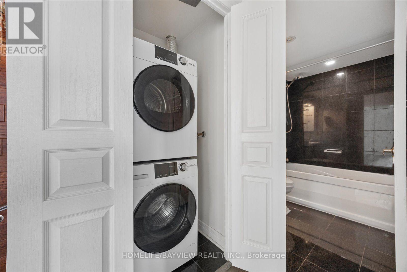 #508 1 AVONDALE AVENUE - 24