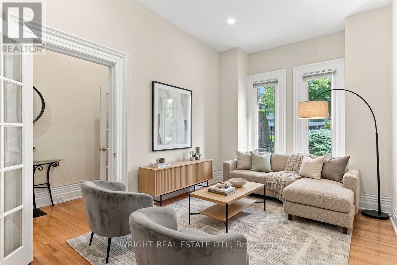 276 ROBERT STREET - 4