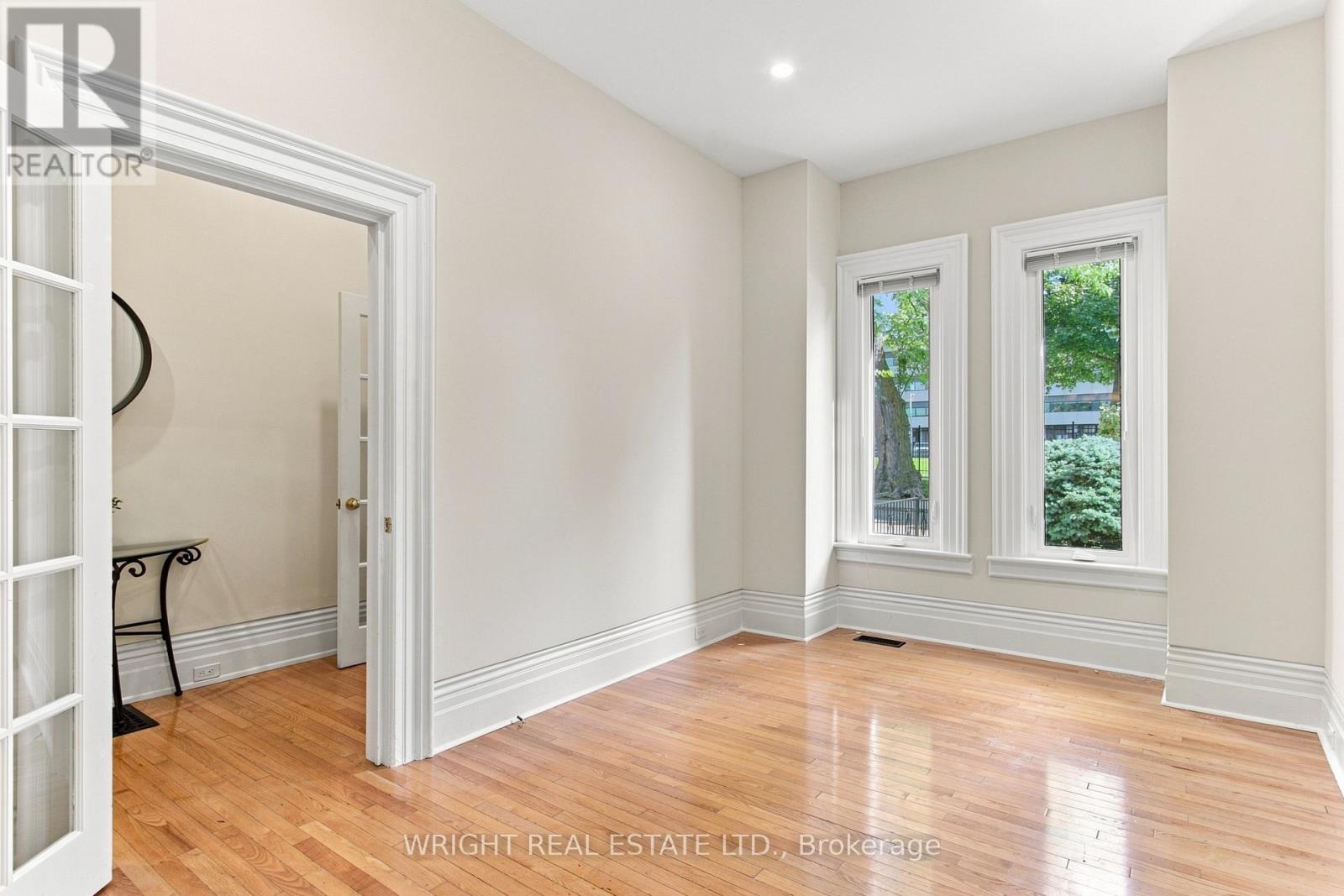 276 ROBERT STREET - 5