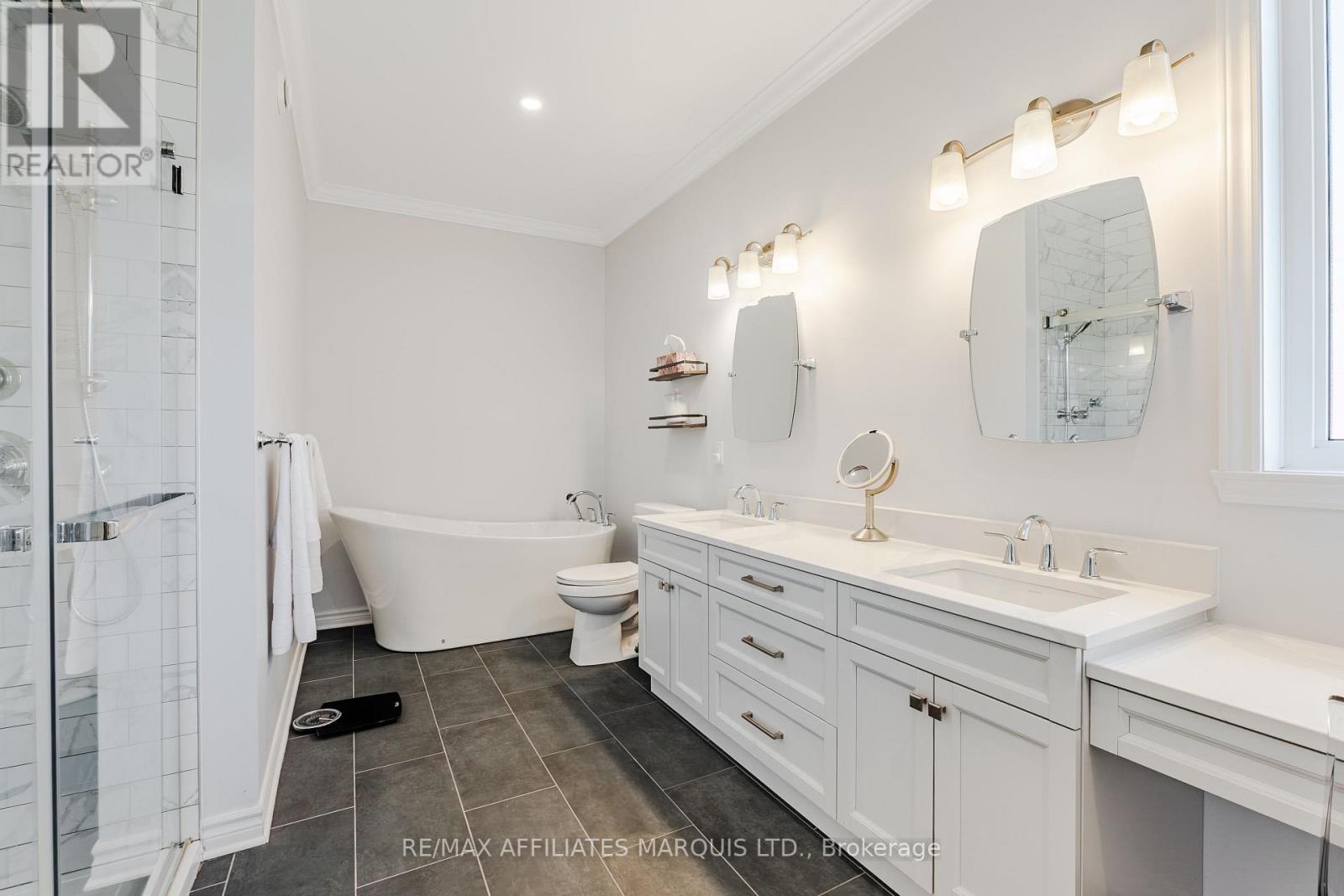 18 HILDA STREET - 20