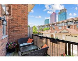 18 Sargent Lane, Toronto, ON M4E3T9 Photo 20