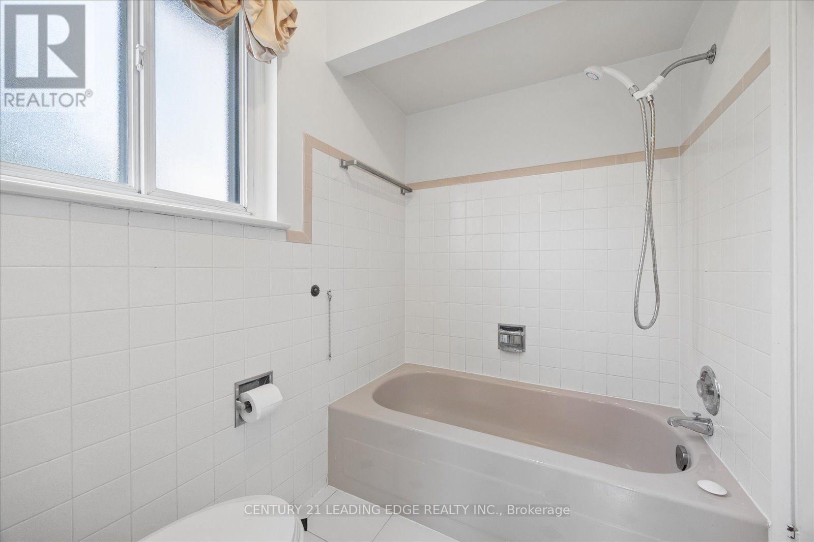 91 GLENSTROKE DRIVE - Image 32