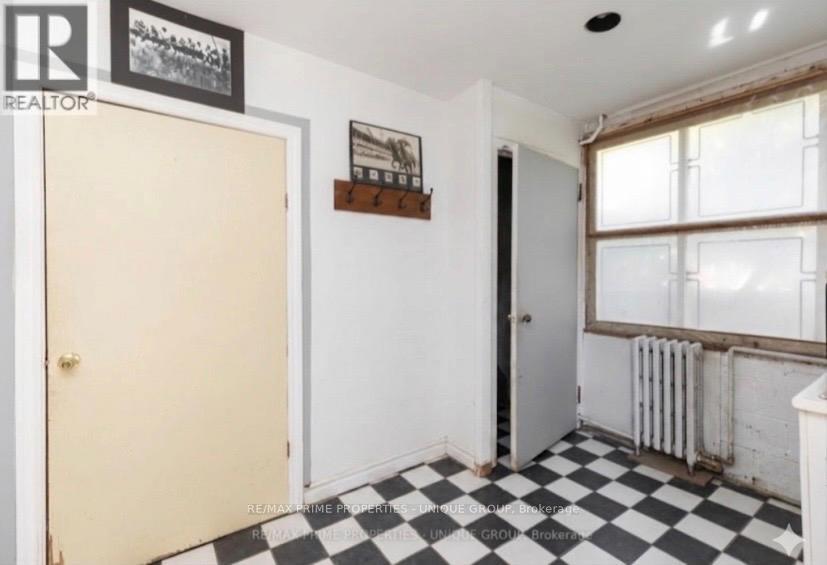40 JEAVONS AVENUE - 36