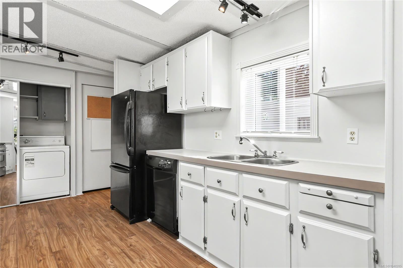 #65 5854 Turner Rd - Image 13