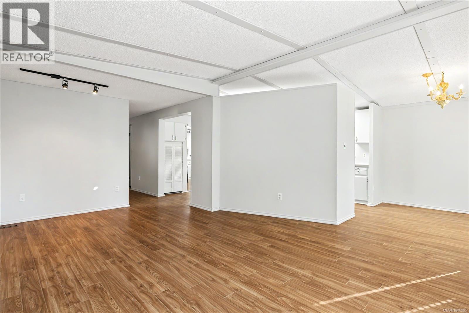 #65 5854 Turner Rd - Image 7
