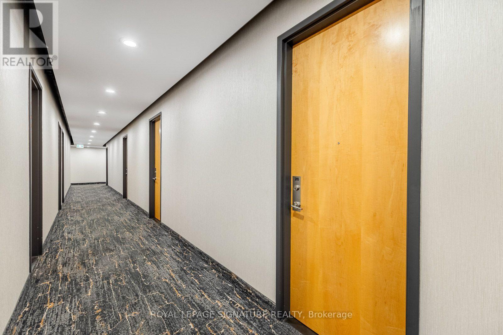 #210 33 MILL STREET - 45