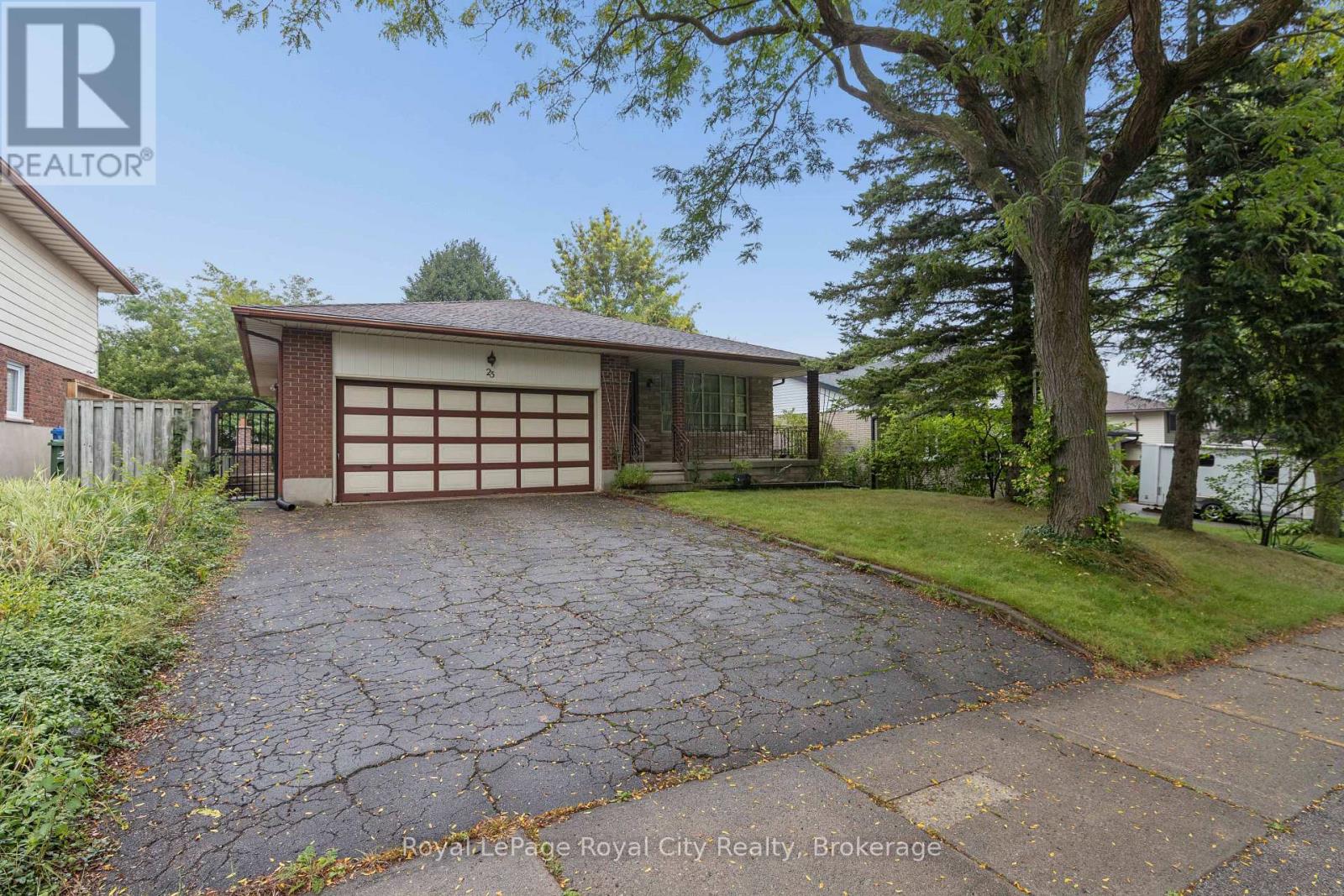 25 KRON DRIVE, Guelph (Kortright West) — photo 1