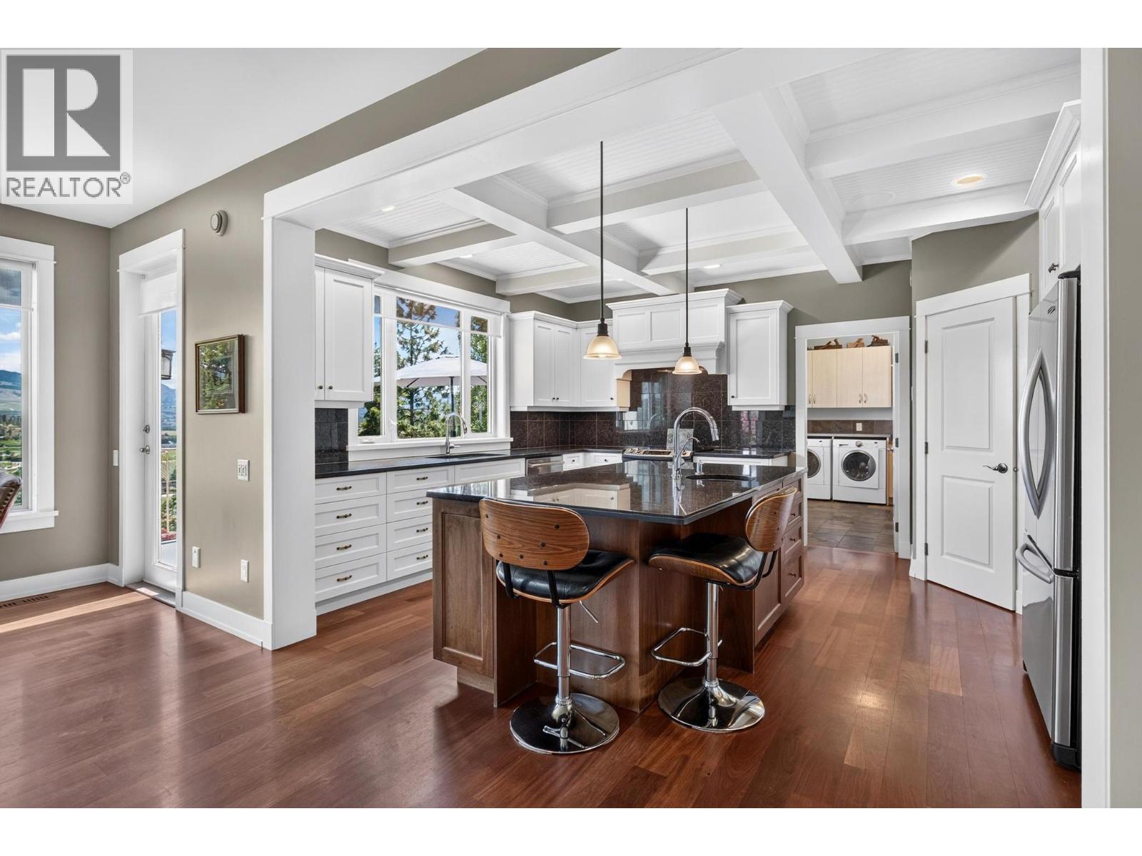 471 Long Ridge Drive, Kelowna