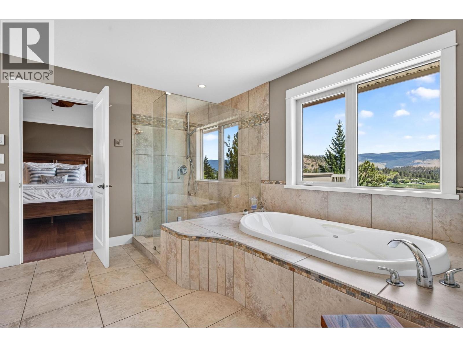 471 Long Ridge Drive, Kelowna