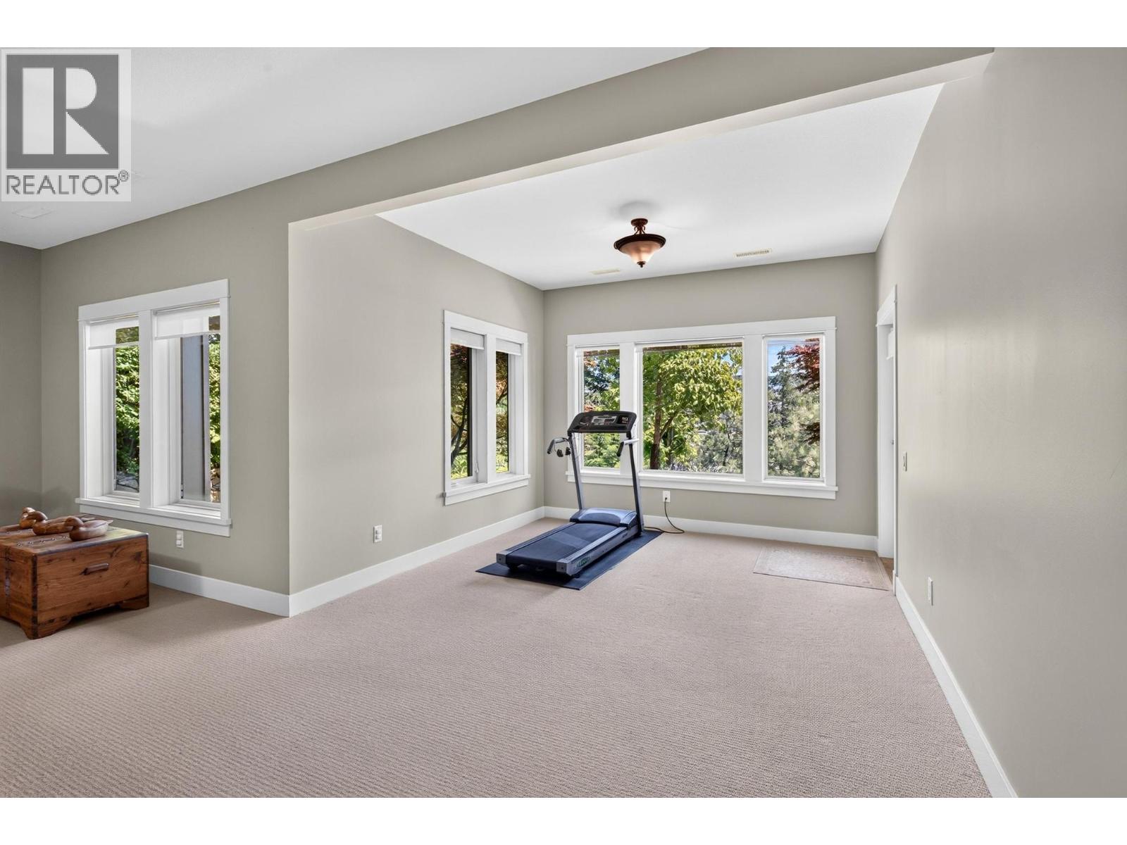 471 Long Ridge Drive, Kelowna