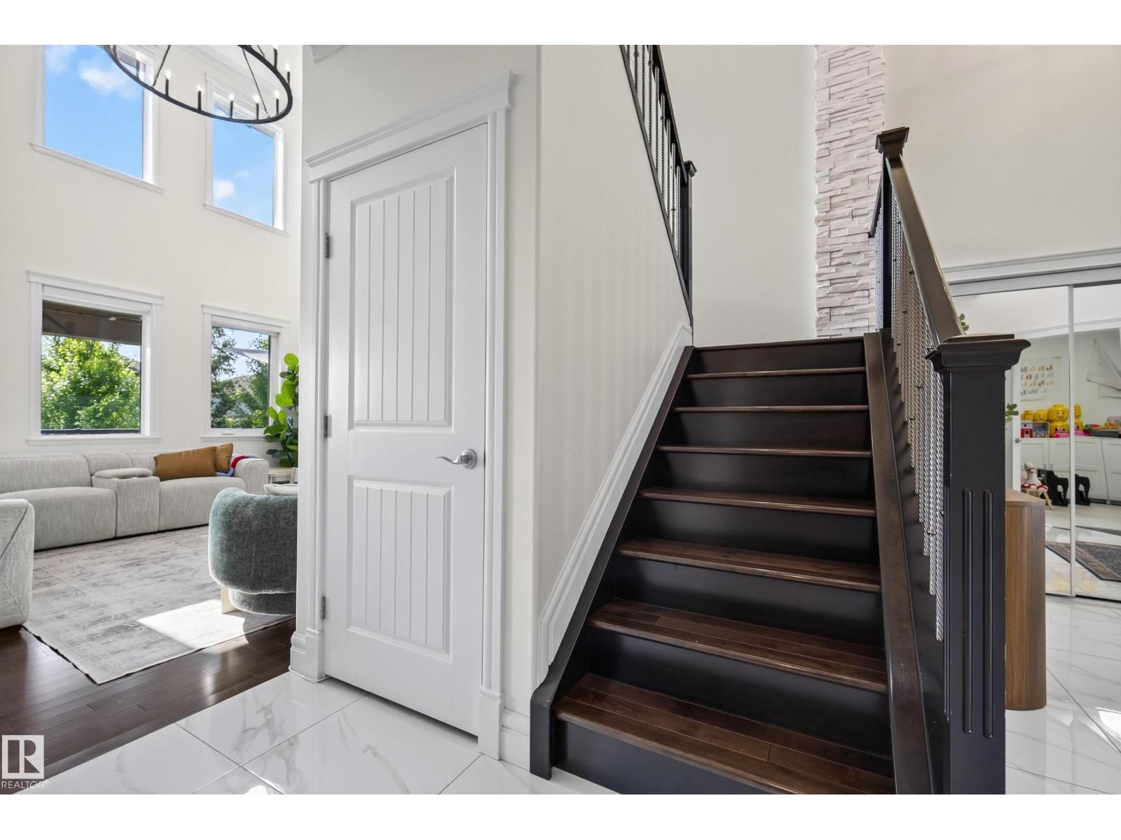 2530 AMERONGEN CR SW - 21