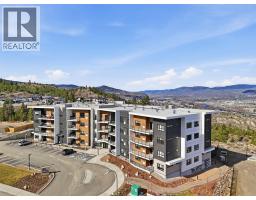 Kitchen - 1844 Qu'appelle Boulevard Unit# 307, Kamloops, BC V2E0A8 Photo 6