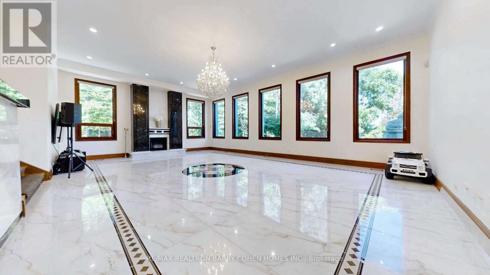 30 MARCUS COURT - Image 11