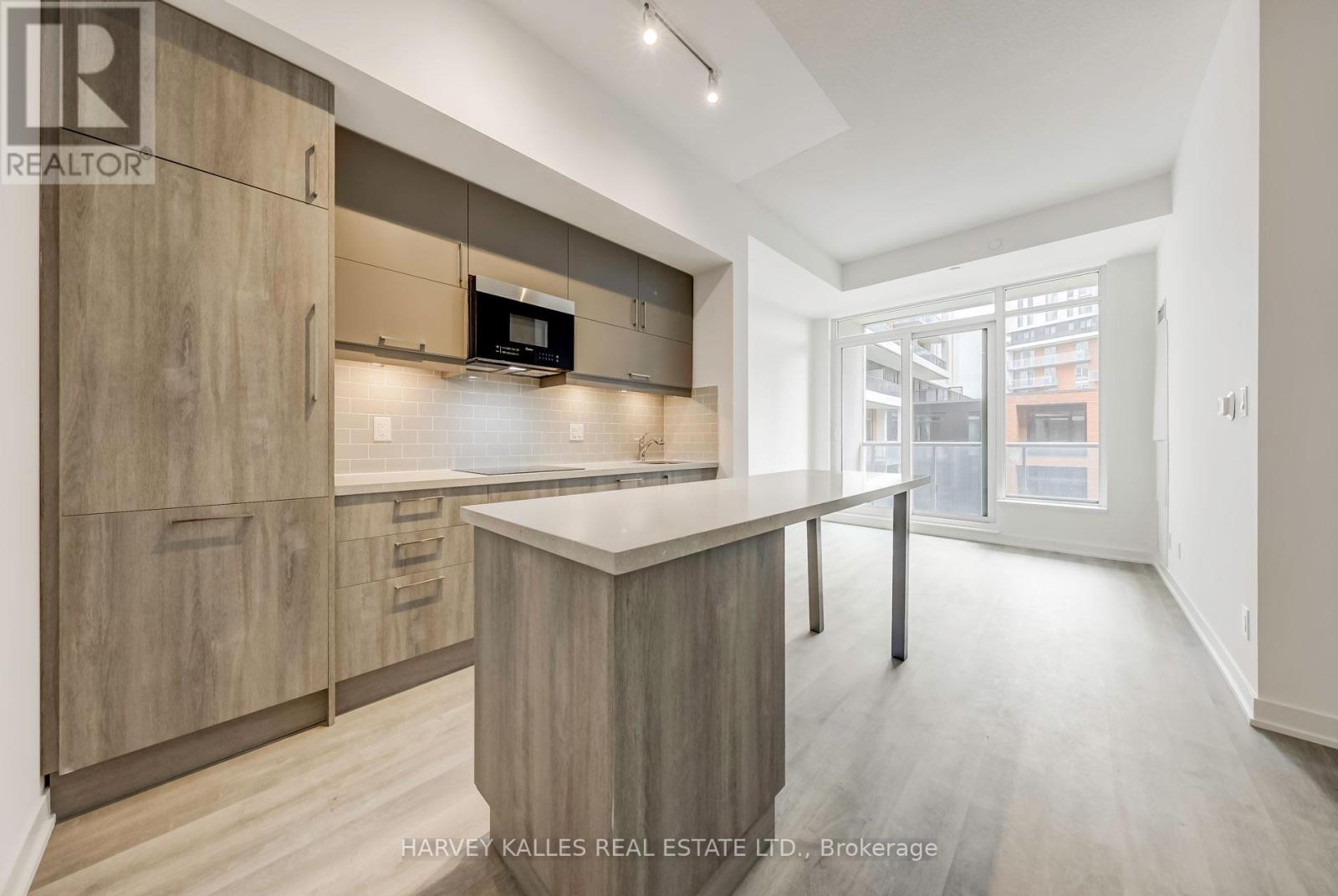 #1006 8119 BIRCHMOUNT ROAD - Image 10