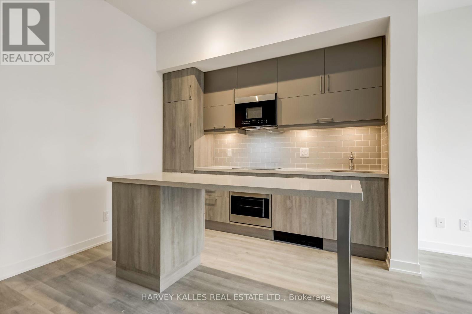 #1006 8119 BIRCHMOUNT ROAD - 16