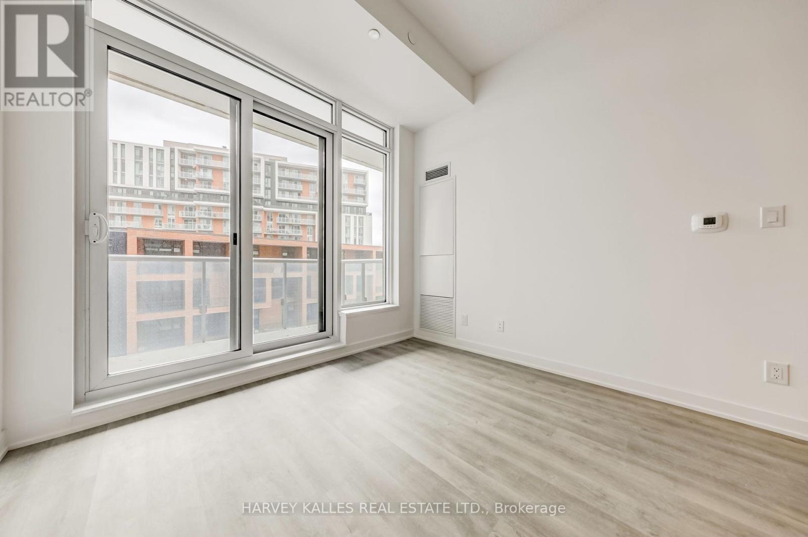 #1006 8119 BIRCHMOUNT ROAD - Image 20