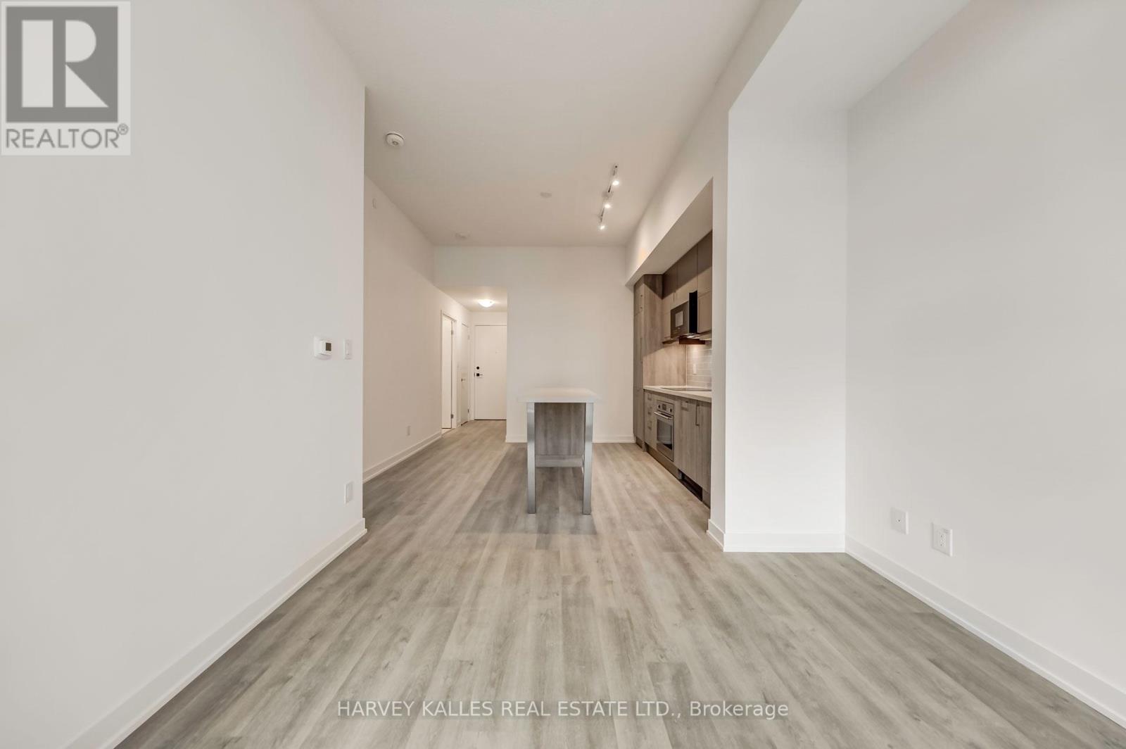 #1006 8119 BIRCHMOUNT ROAD - Image 23