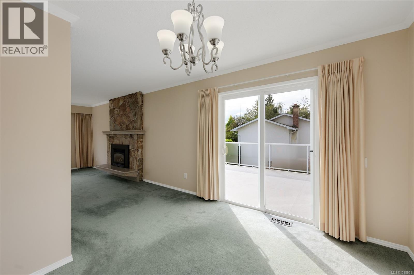 4218 Thornhill Cres - Image 17