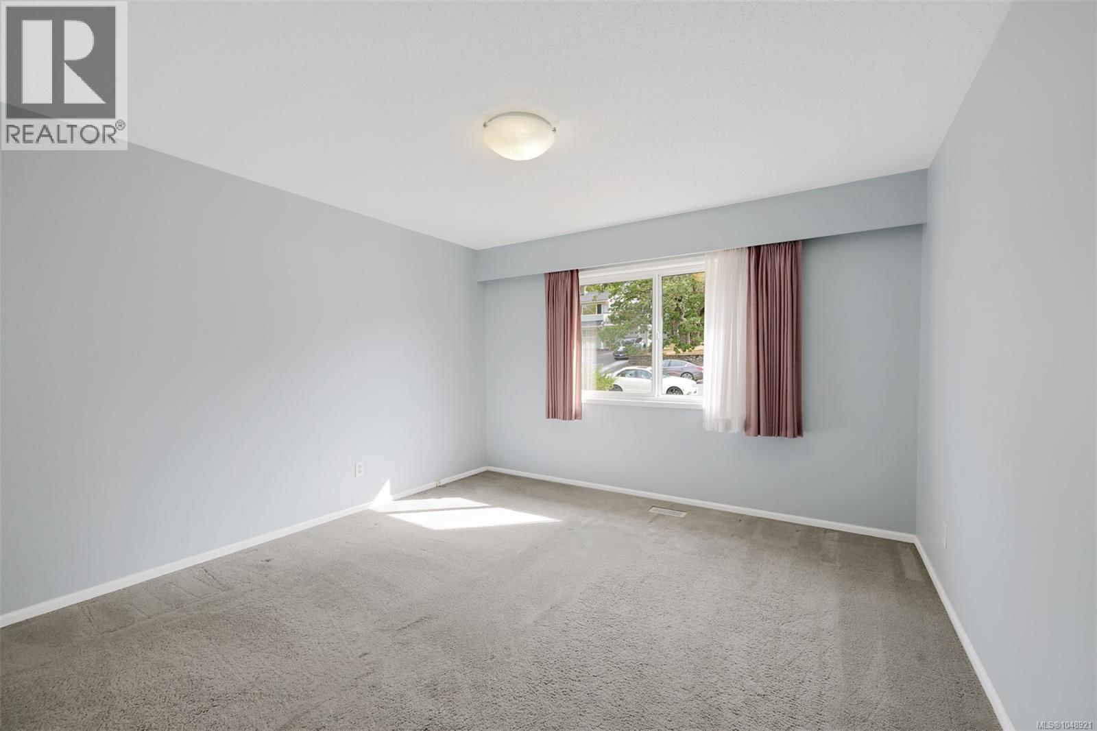4218 Thornhill Cres - 30