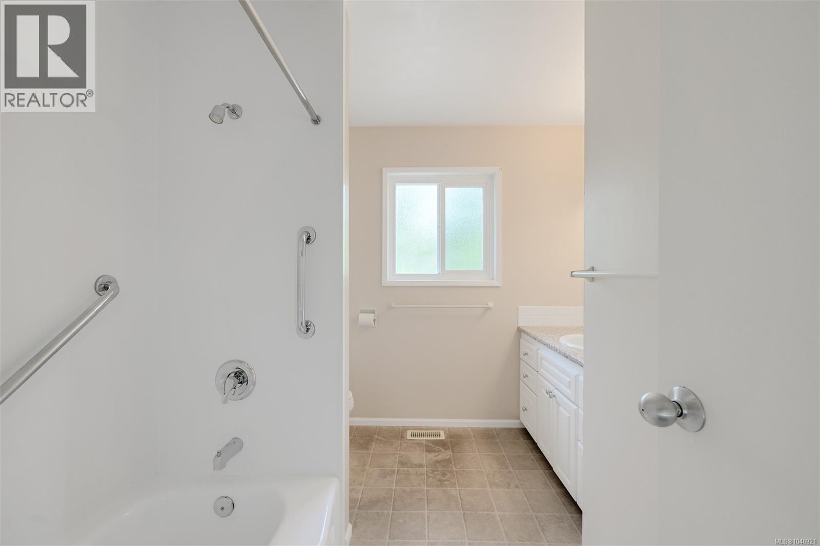 4218 Thornhill Cres - 34
