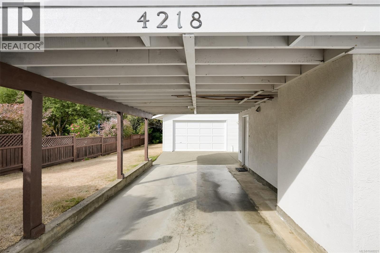 4218 Thornhill Cres - Image 50