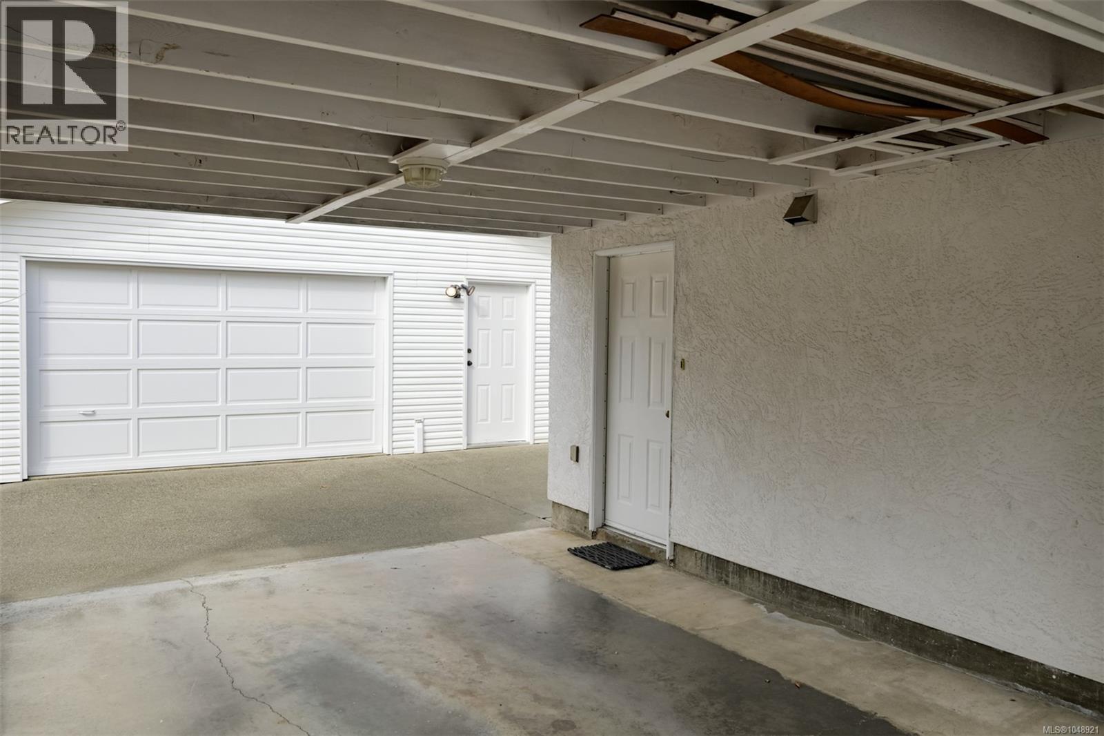 4218 Thornhill Cres - Image 51