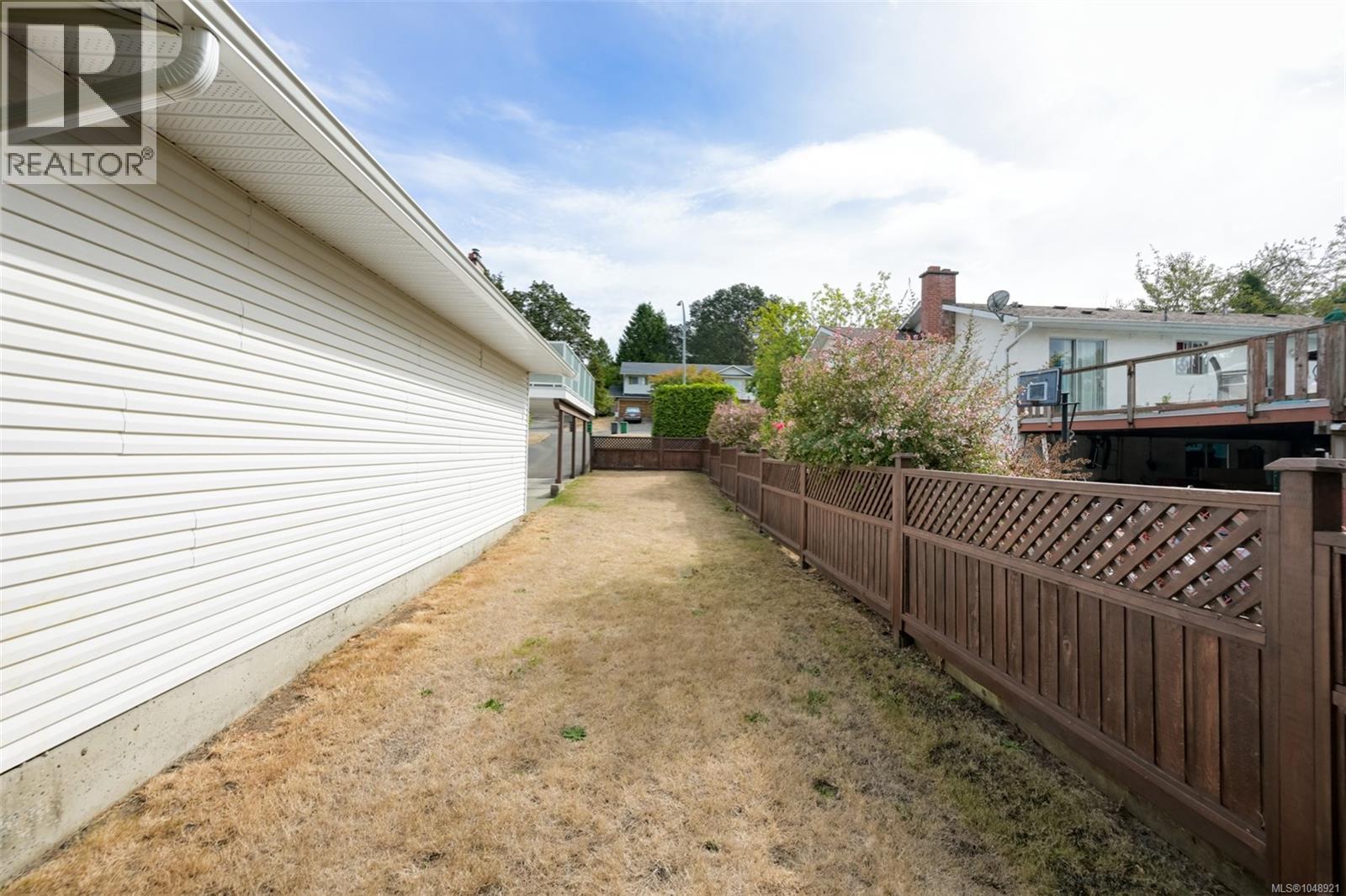 4218 Thornhill Cres - 54