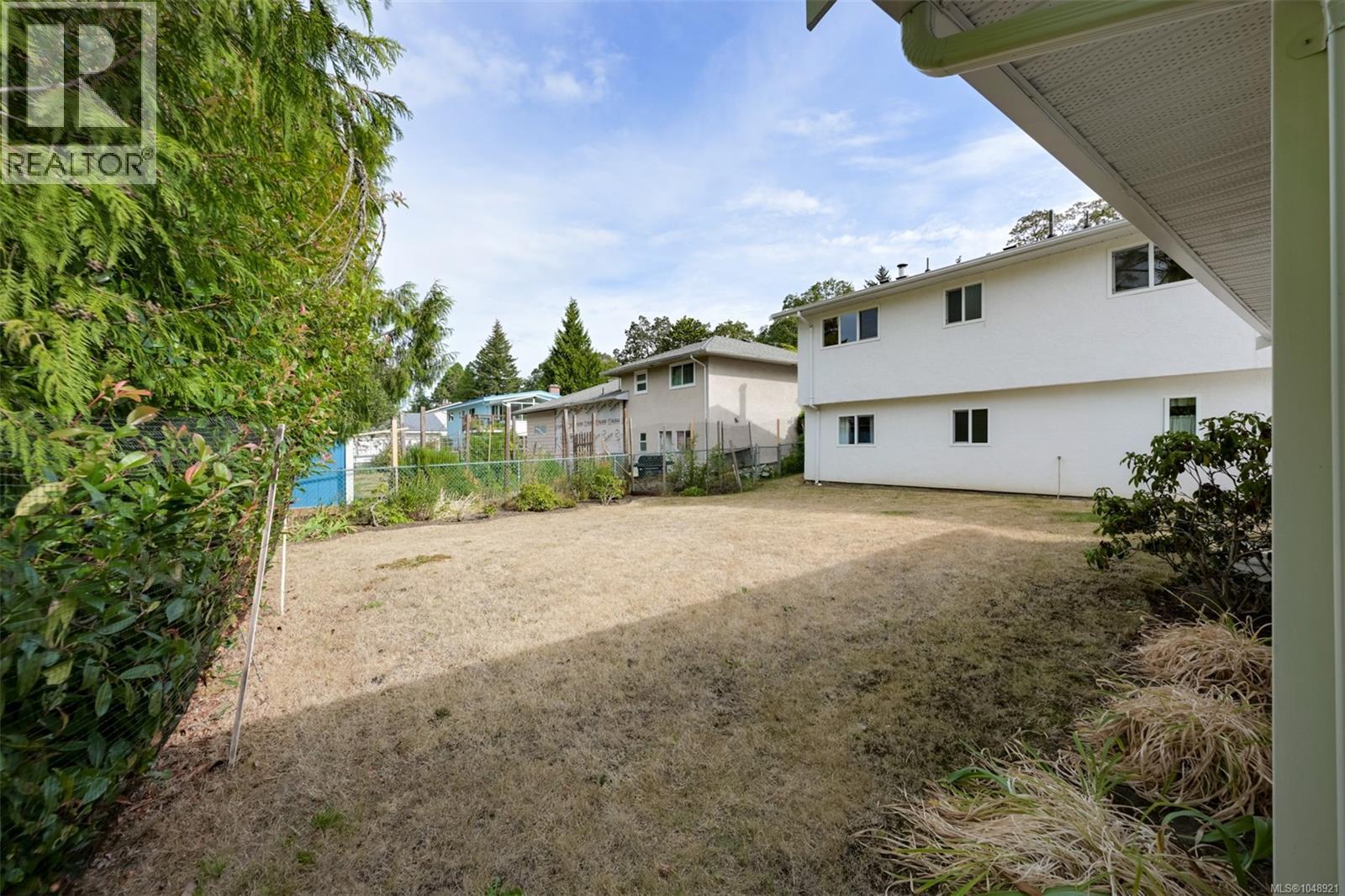 4218 Thornhill Cres - Image 56