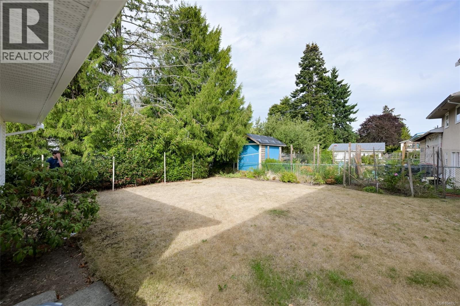 4218 Thornhill Cres - 57
