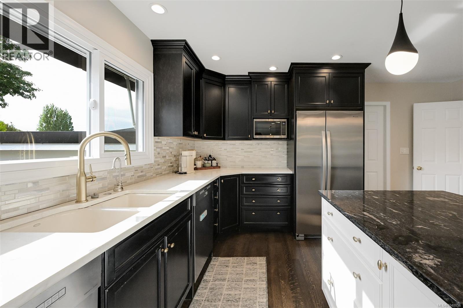 3075 Devon Rd - Image 15