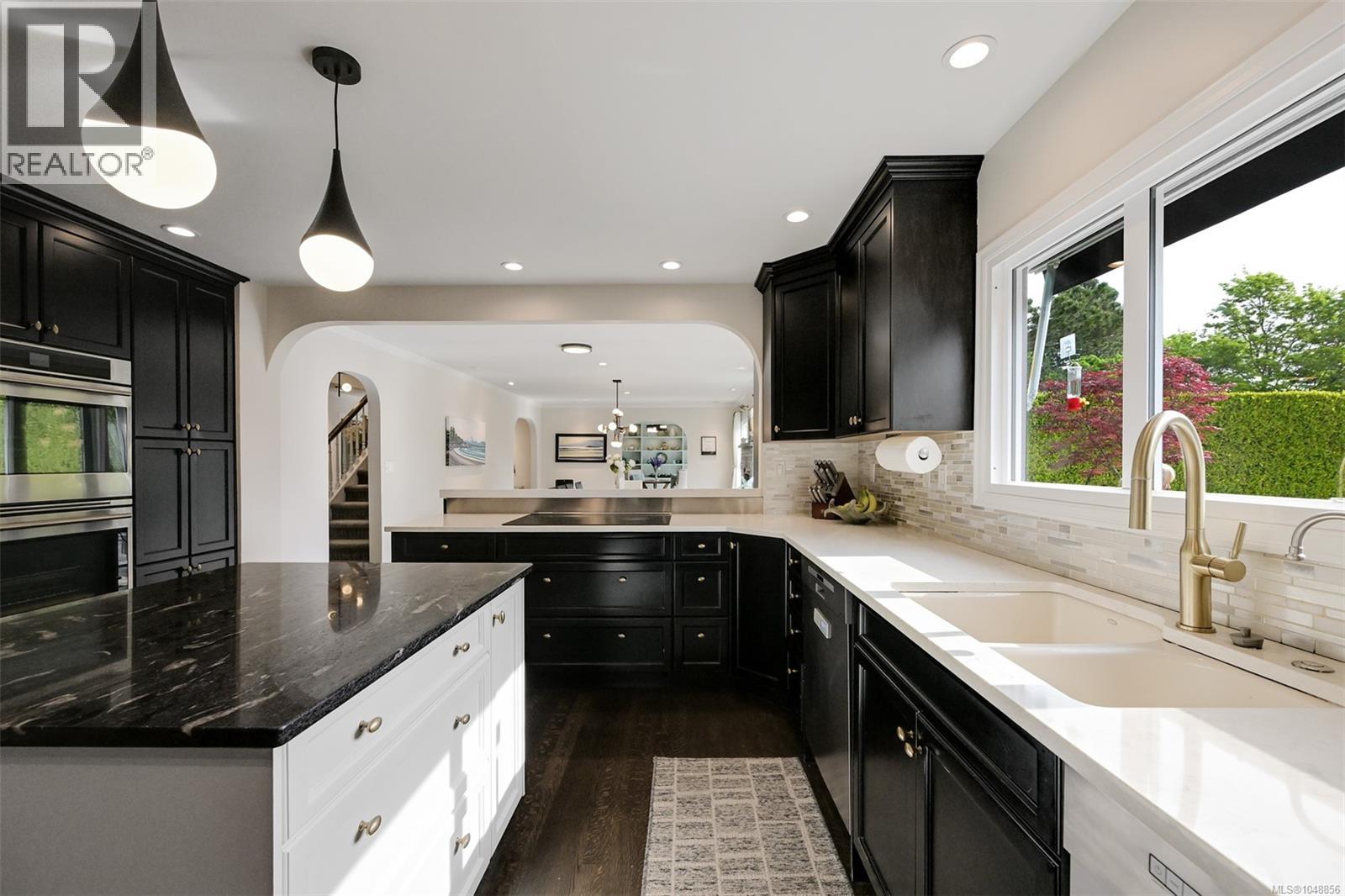3075 Devon Rd - Image 16