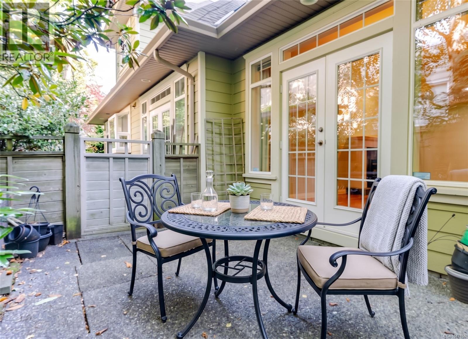  2420 Mt. Baker Avenue, Sidney