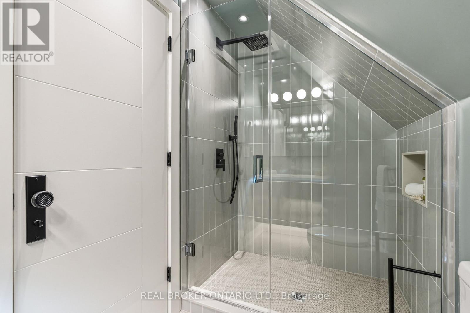 143 FAIRVIEW AVENUE - Image 33