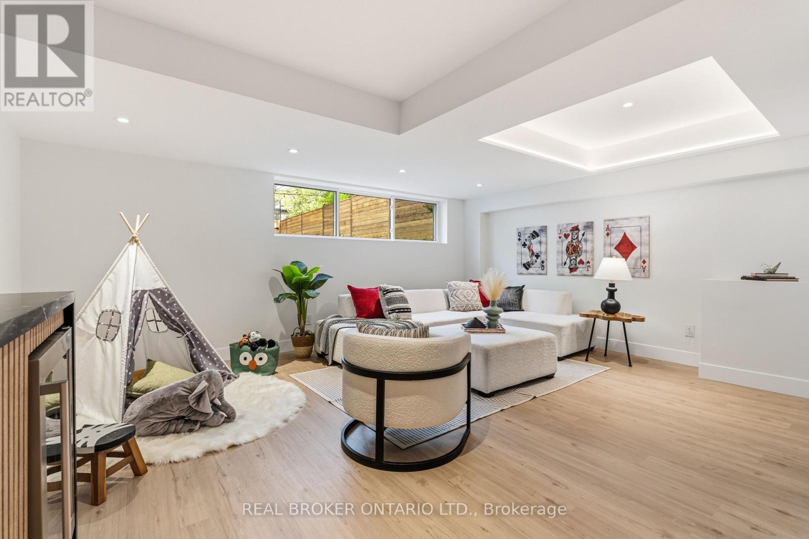 143 FAIRVIEW AVENUE - Image 35