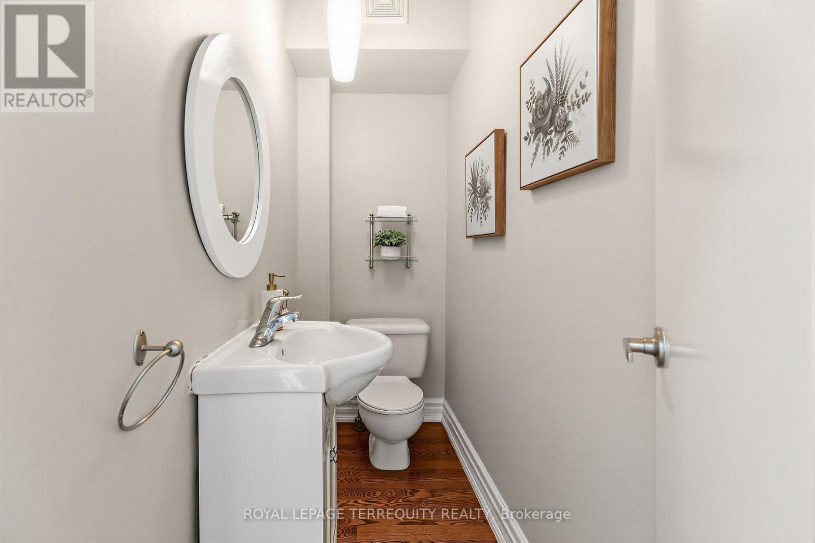 211 BLACKTHORN AVENUE - 15