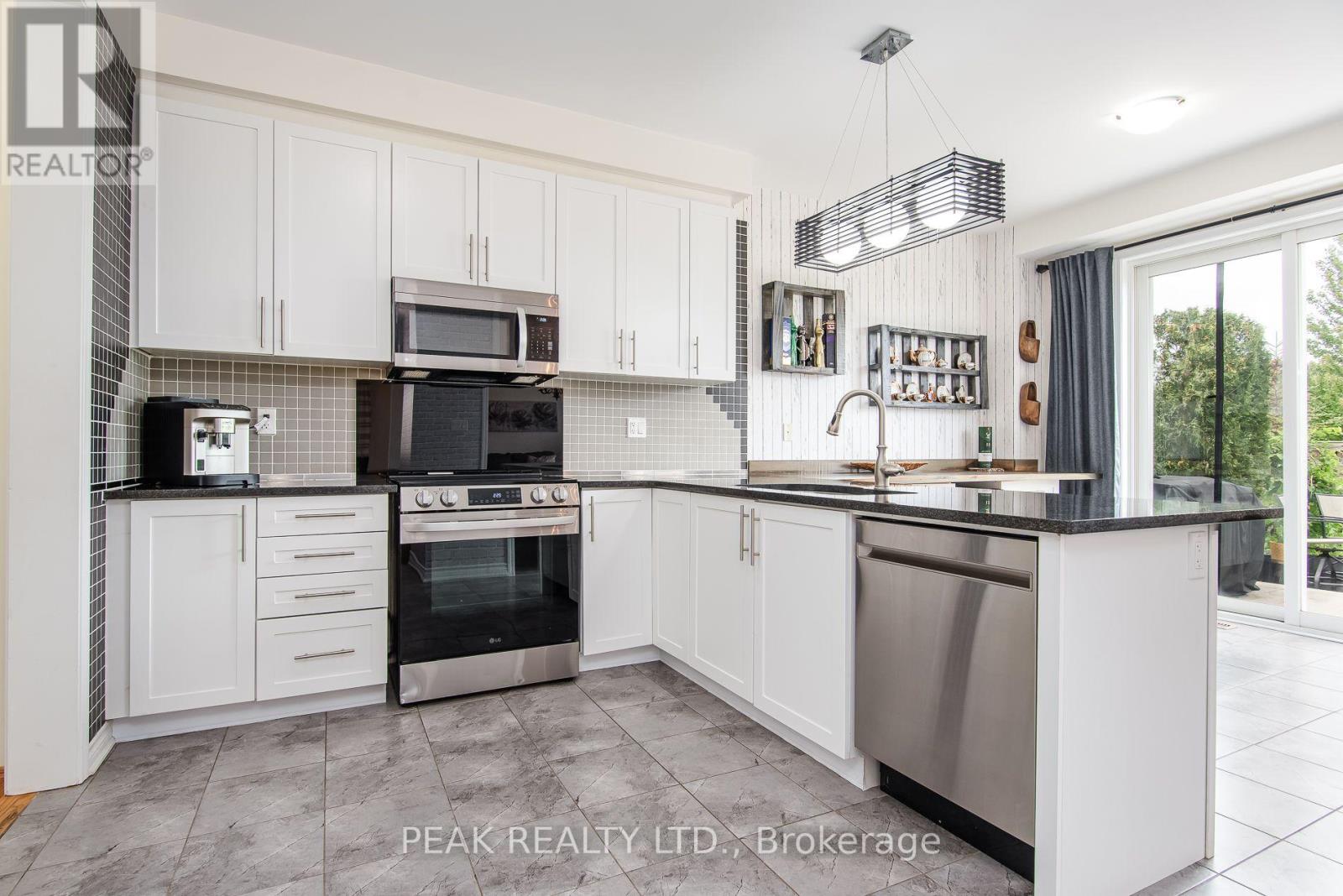 330 GROVEHILL CRESCENT - 12