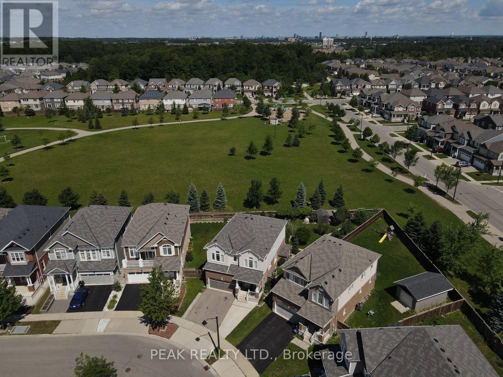 330 GROVEHILL CRESCENT - 37